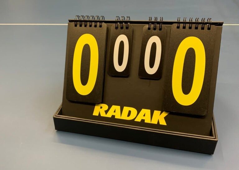 Radak Mini Score Board, Scorer/Flipper